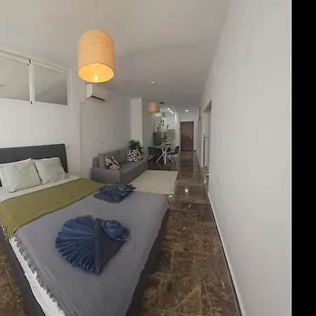 Tao City Center Apartment With Fee Wifi And Air Con By Namaste Elite Torremolinos Exterior photo